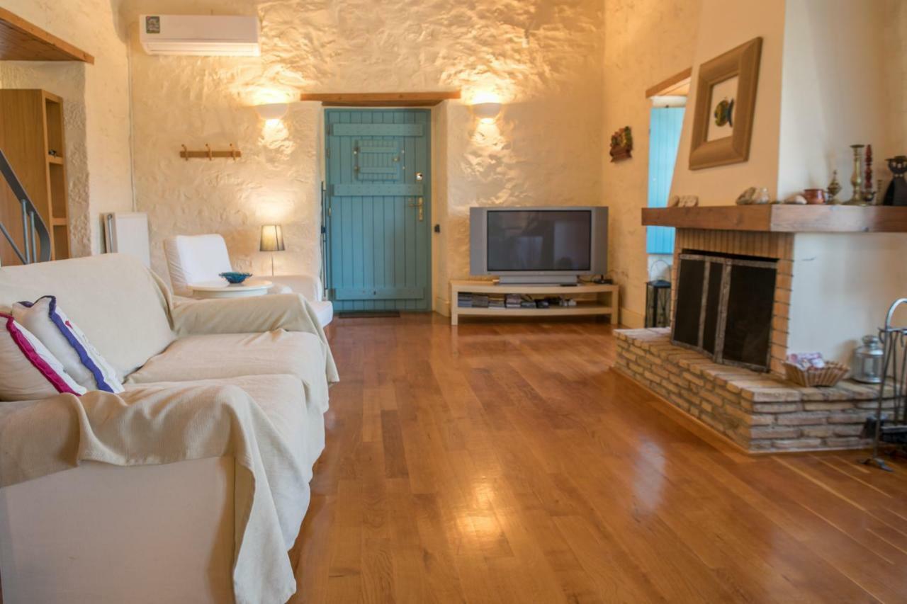 Villa Smaragda Liménion Екстериор снимка